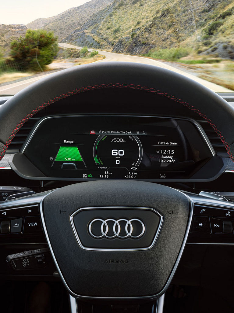 SQ8 etron