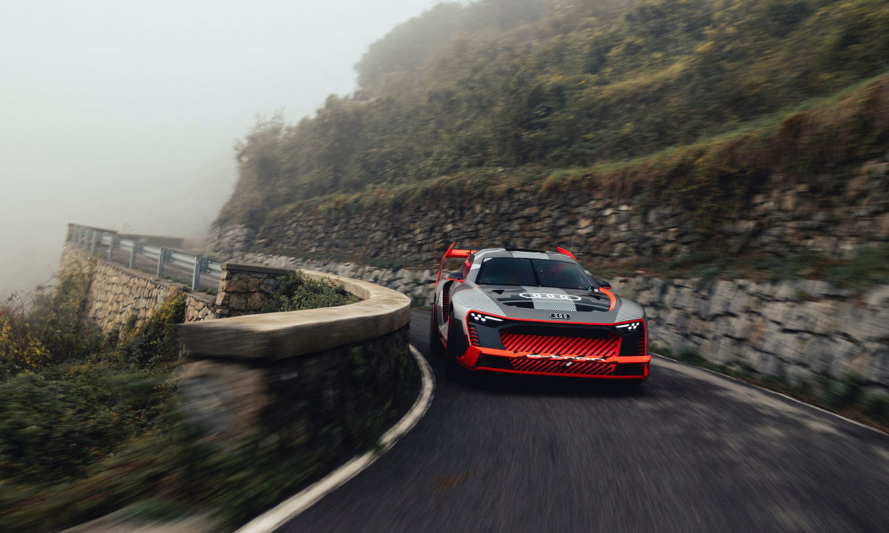 L'Audi S1 Hoonitron sur le circuit historique de Sanremo.