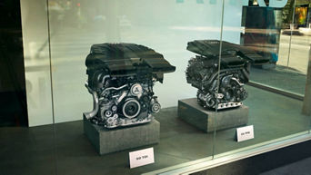technology_powertrain_1920x1080.jpg