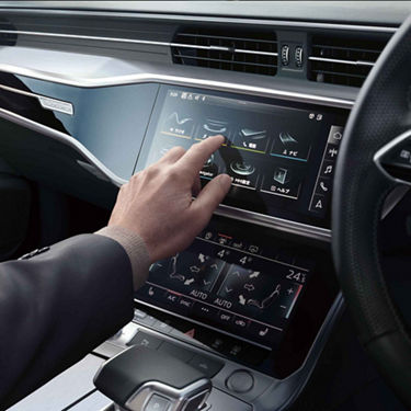 Audi A6 Avant 新時代を予感させるコックピット