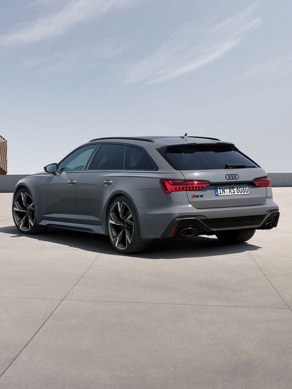 Audi RS 6 Avant performance 専用のデザインエレメント