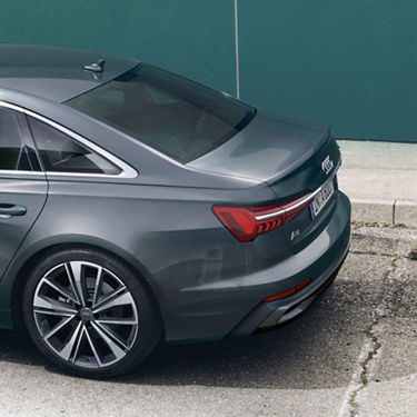 Audi A6 引き締まった印象的なフォルム