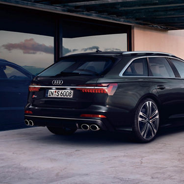 Audi S6 Avant ラゲッジスペース