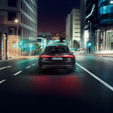 Audi S7 Sportback LEDリヤダイナミックターンインディケーター