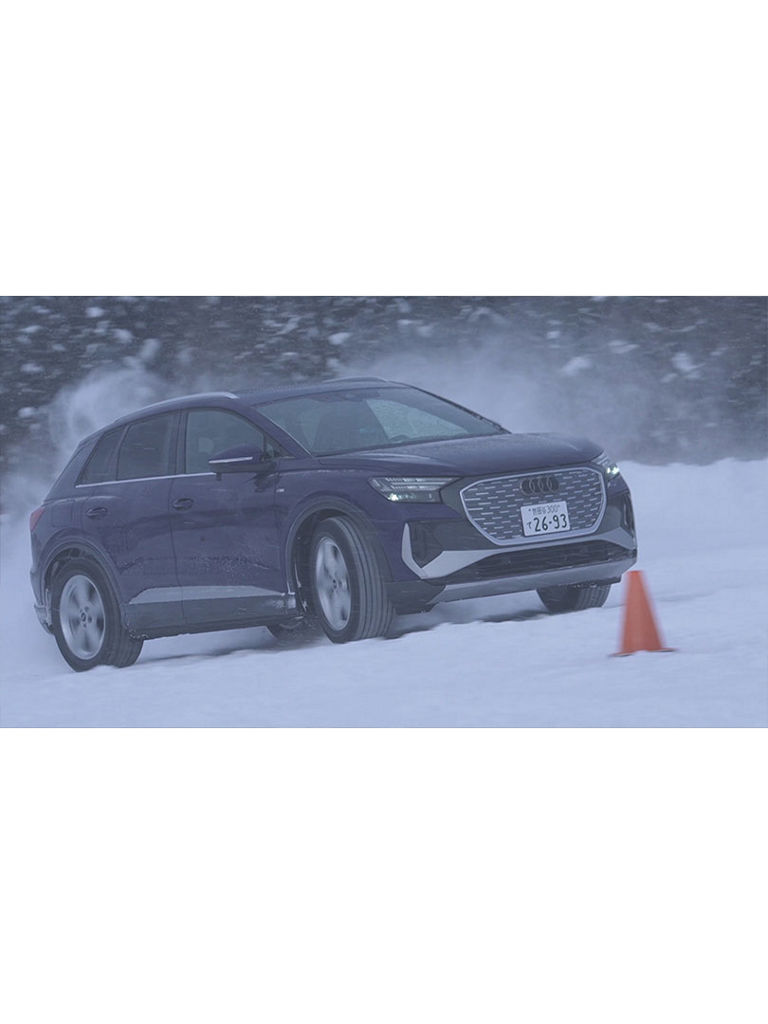 雪道での走行性能 / Performance