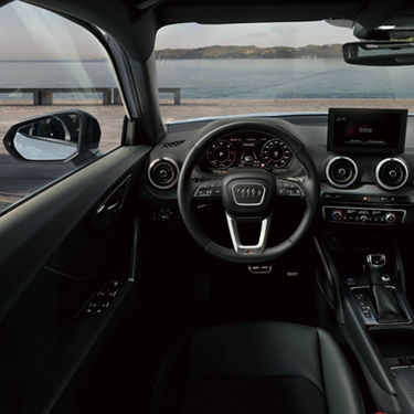 Audi Q2 スポーティネスを見事に表現した設え