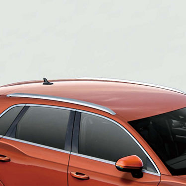 Audi Q3 ルーフレール（アルミニウム）