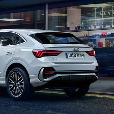 Audi Q3 Sportback 後ろ姿にも確かな個性