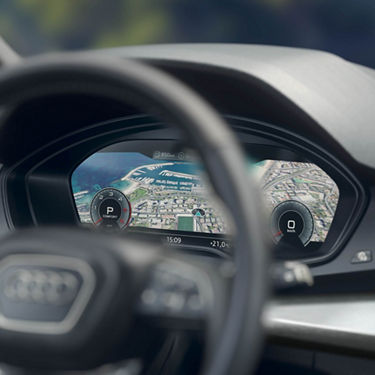 Audi SQ5 バーチャルコックピットプラス
