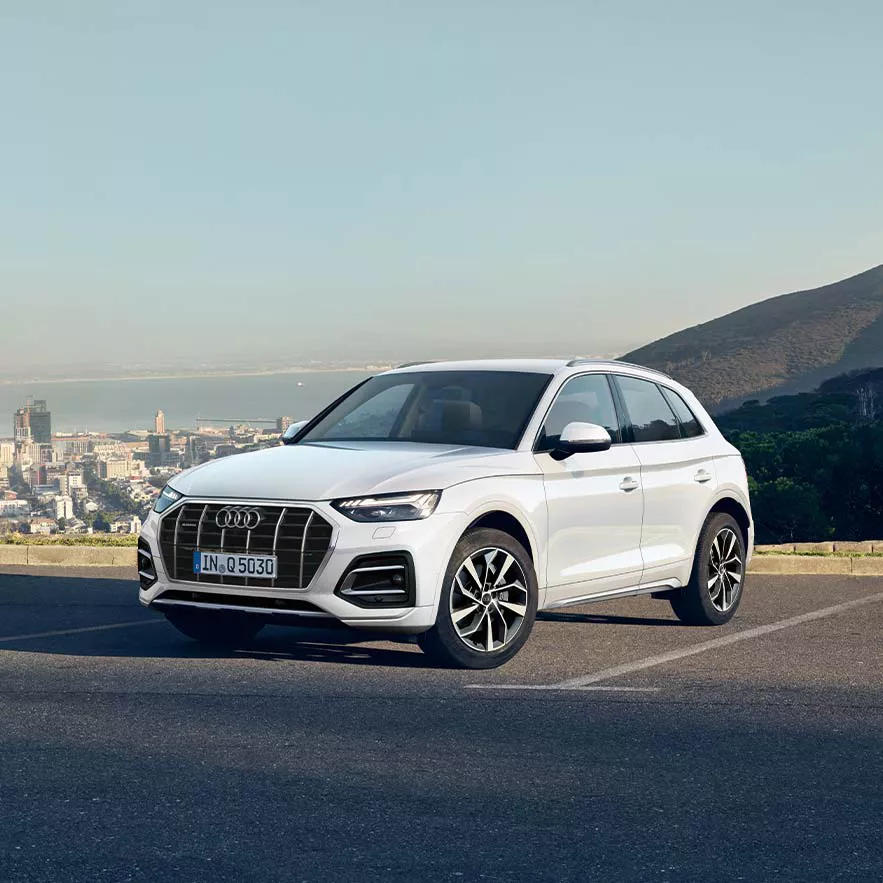 Audi Q5 side view