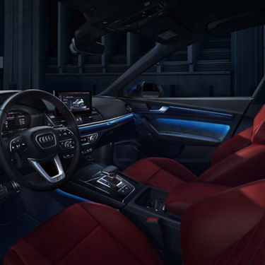 Audi SQ5 圧倒的な高性能を愉しむために誂えた空間