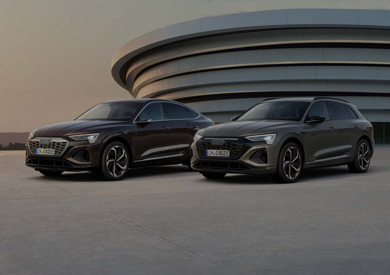 【美品 AUDI アウディ Q8 e-tron 純正 21インチ ブラック4本】 e-tron」改め『Q8 e-tron』へ、アウディのフラッグシップ電動SUVが大幅