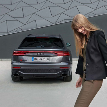 Audi RS Q8 堂々としたリヤ