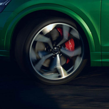 Audi RS Q8 セラミックブレーキ