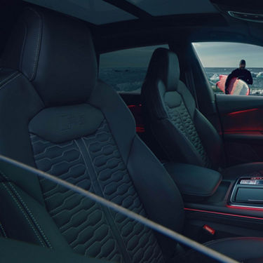 Audi RS Q8 RS専用スポーツシート