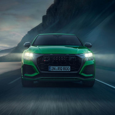 Audi RS Q8 圧倒的なRSのパフォーマンス