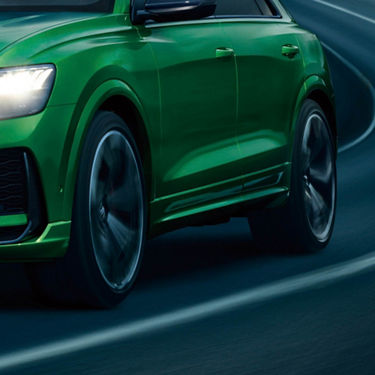 Audi RS Q8 マイルドハイブリッド（MHEV）