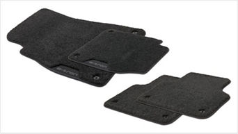e-tron_883x496_03.jpg