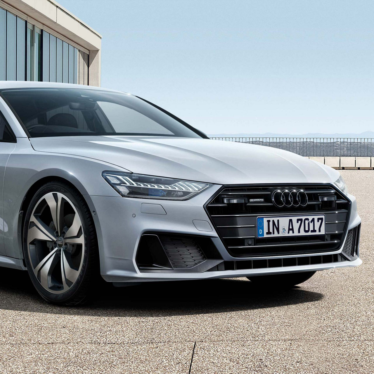 Audi A7 Sportback Black Style PLUS > 限定モデル > アウディ