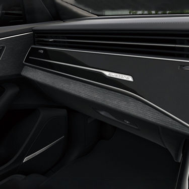 Audi Q8 bronze edition