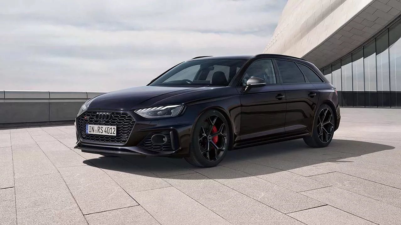 Audi RS 4 Avant RS competition > 限定モデル > アウディジャパン