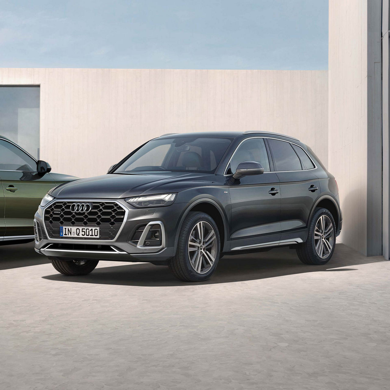 Audi Q5 S line dynamic edition > 限定モデル / 特別仕様モデル