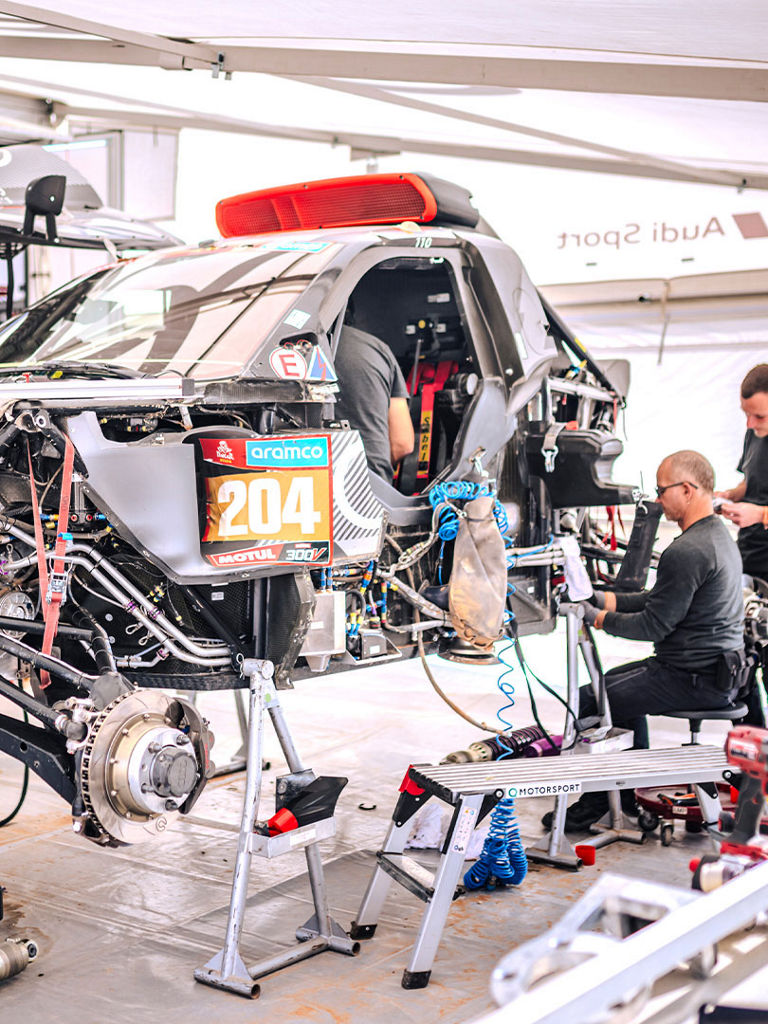 Dakar Rally 2024：アウディの歴史的勝利