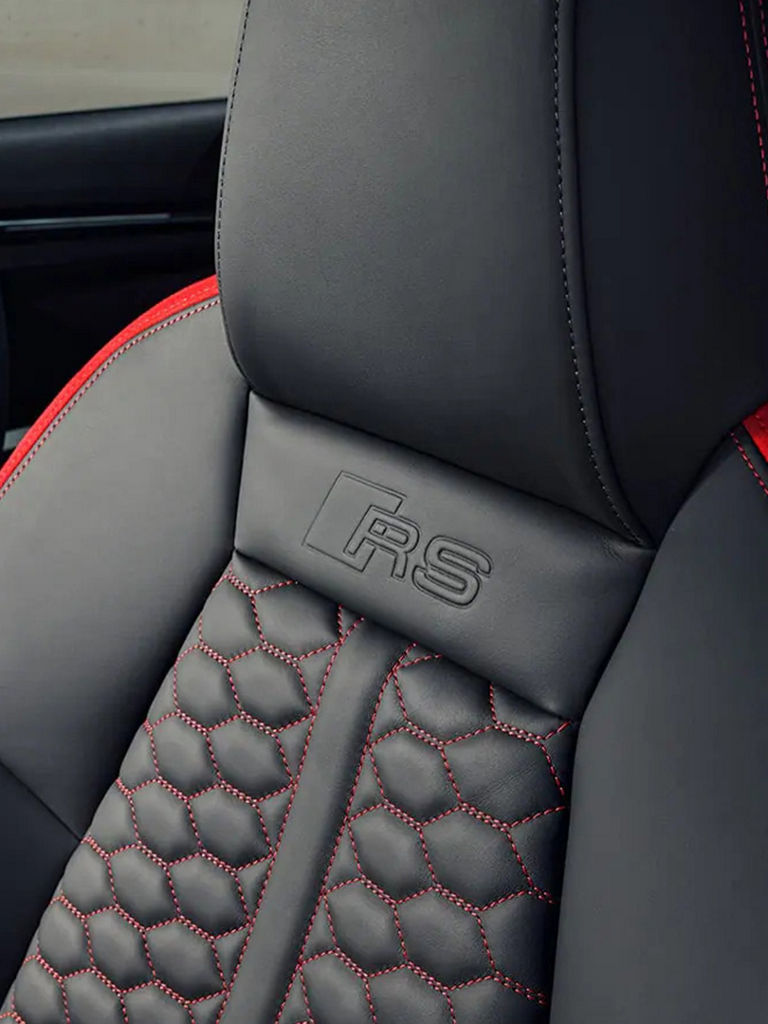 Audi RS 3 Sedan interior 