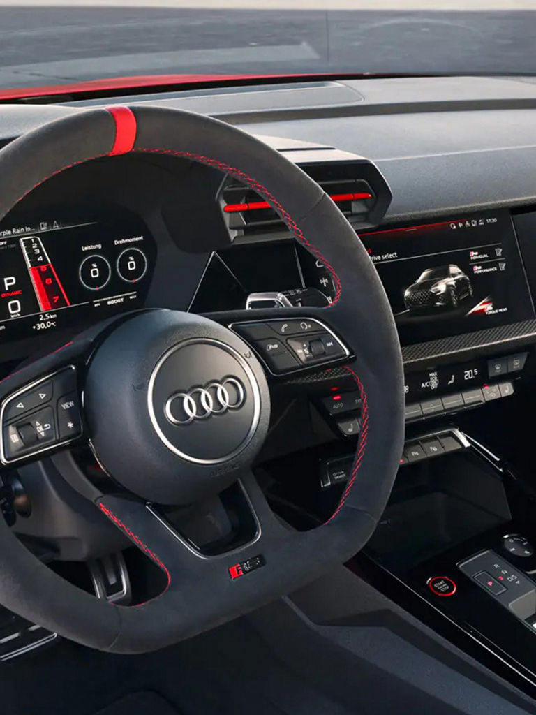 Cockpit view Audi RS 3 Sedan