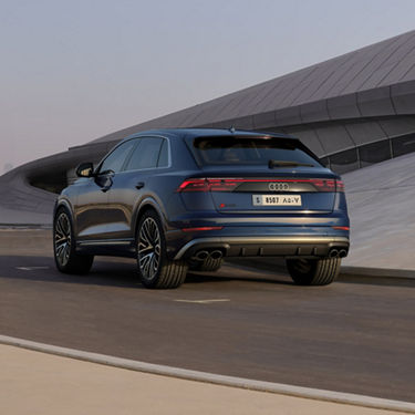 Rear and sude view Audi SQ8