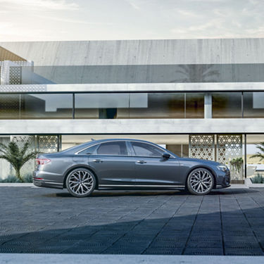  Audi A8 L Side view