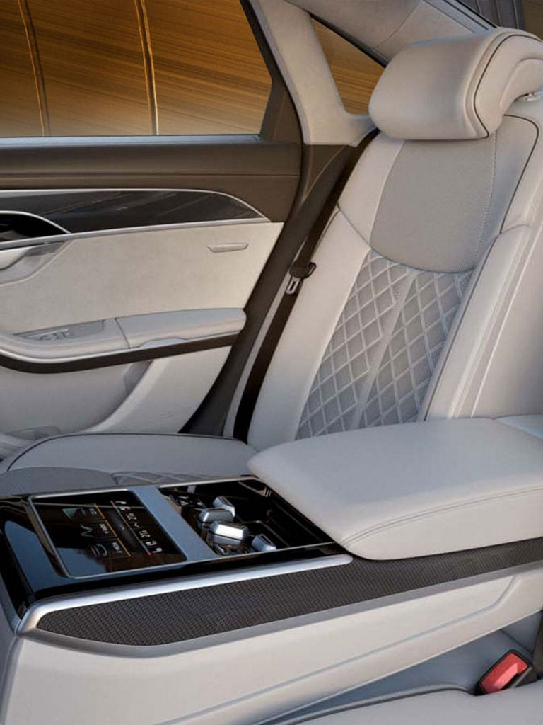 Rear seats Audi S8