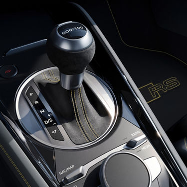 Detalles del central cockpit del icónico Audi TT RS Coupé.