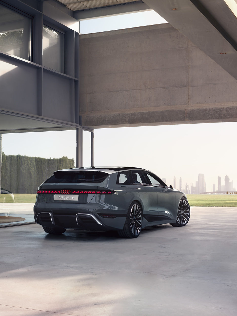 Vista posteriore laterale del concept Audi A6 Avant e-tron