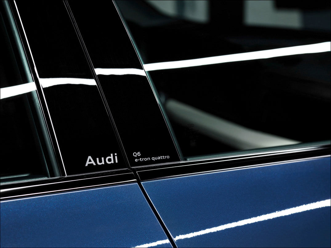 B-stolpen på Audi Q6 e-tron.