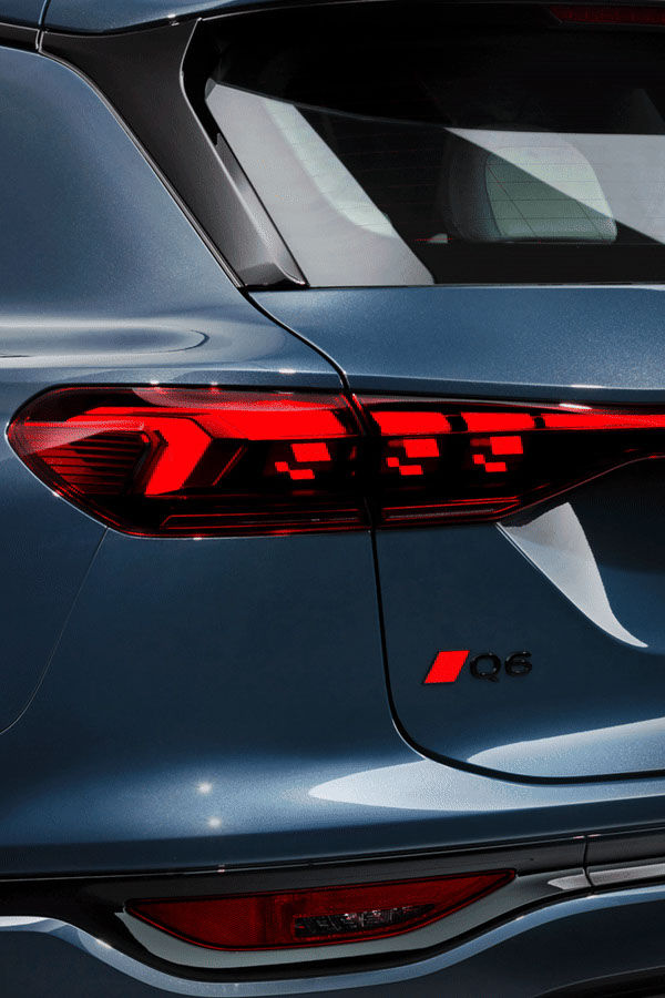 Baklys på Audi Q6 e-tron.