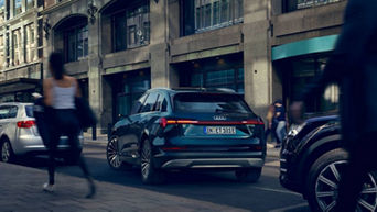 883x496_A_E-TRON_181020.jpg