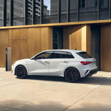 A3 Sportback TFSI e side view