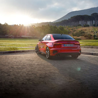 1920x1920-audi-s3-sedan-stage-my2021-1173.jpg