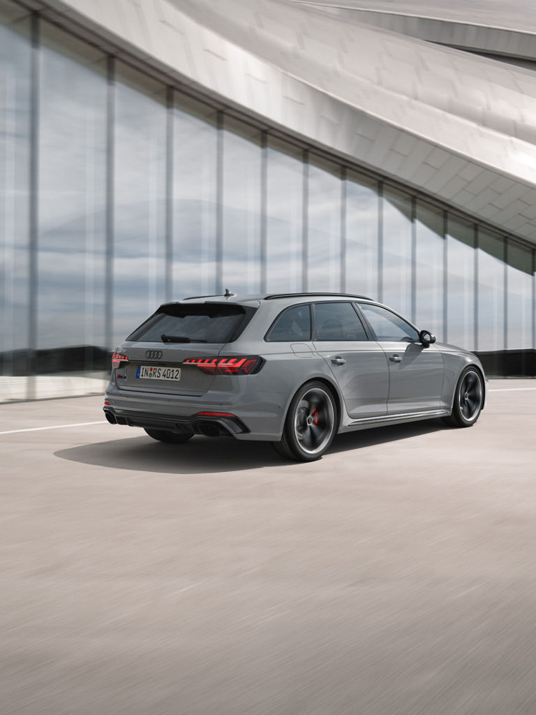 RS 4 Avant sett fra siden