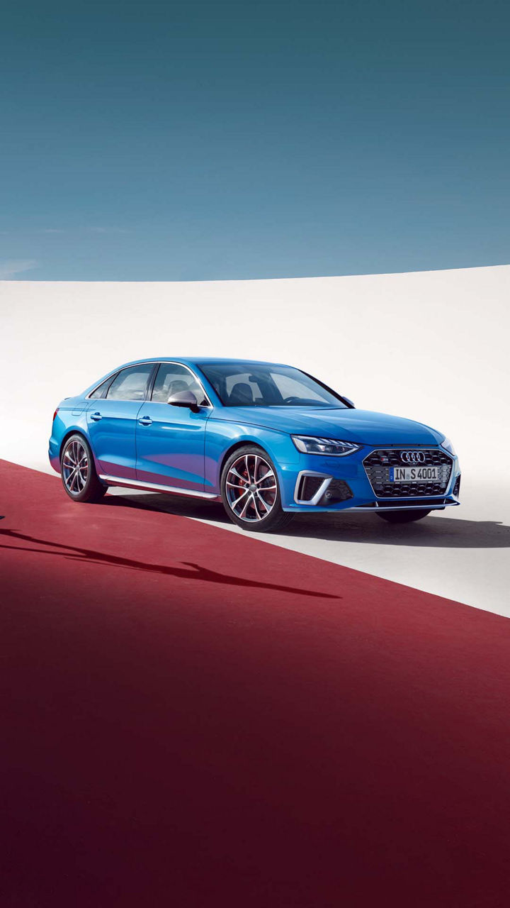 Külgvaade Audi S4 sedaan