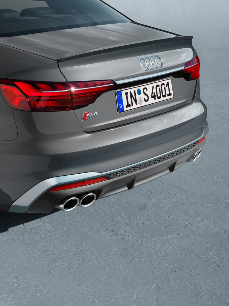 Audi S4 Limousine seitliche Heckansicht