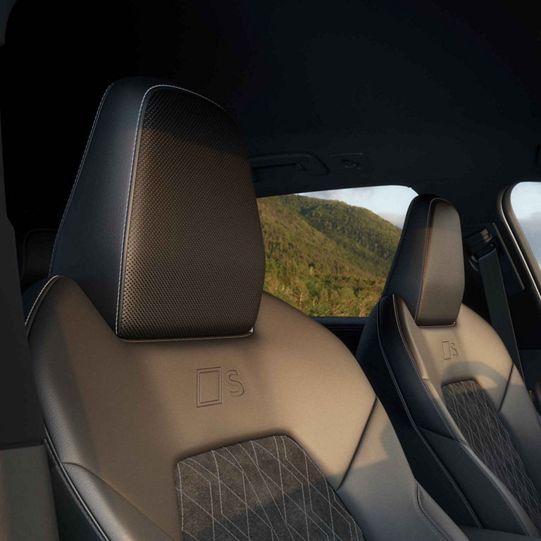 Audi A5 Avant e-hybrid seat Close-ups of the loudspeakers