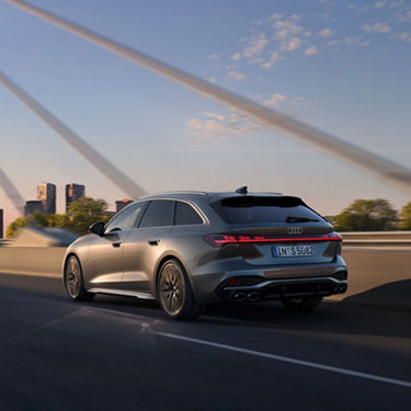 Audi S5 Avant vue arrière de côté