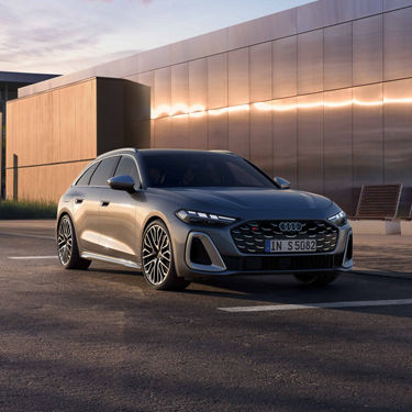 Audi S5 Avant seitliche Frontansicht