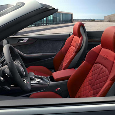 Interior of the Audi S5 Cabriolet