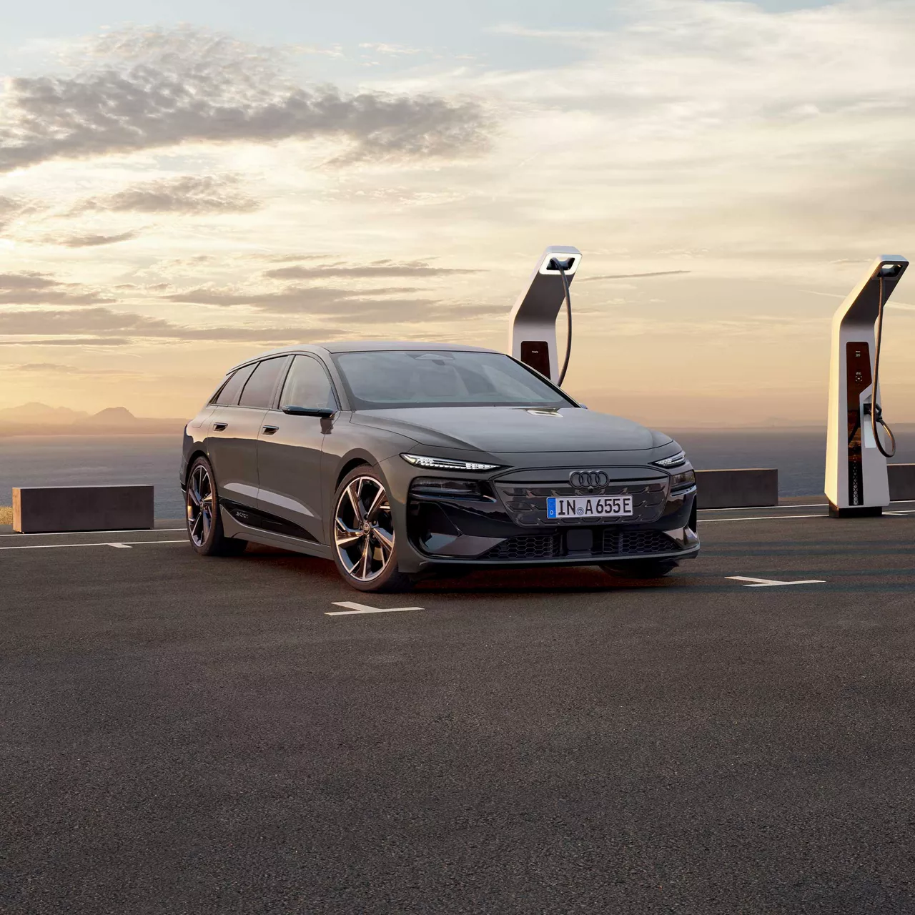 A6 Avant e-tron vid laddstolpe