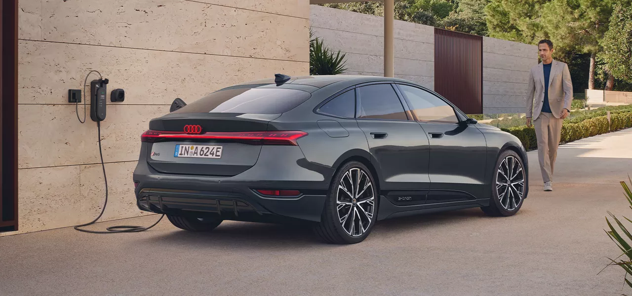 A6 Sportback e-tron vid laddbox hemma