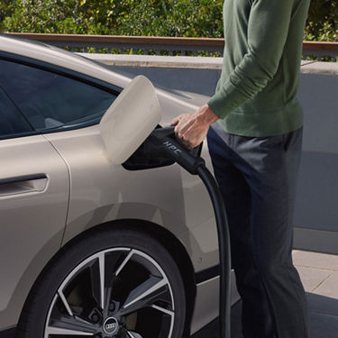 Audi A6 Sportback e-tron charging