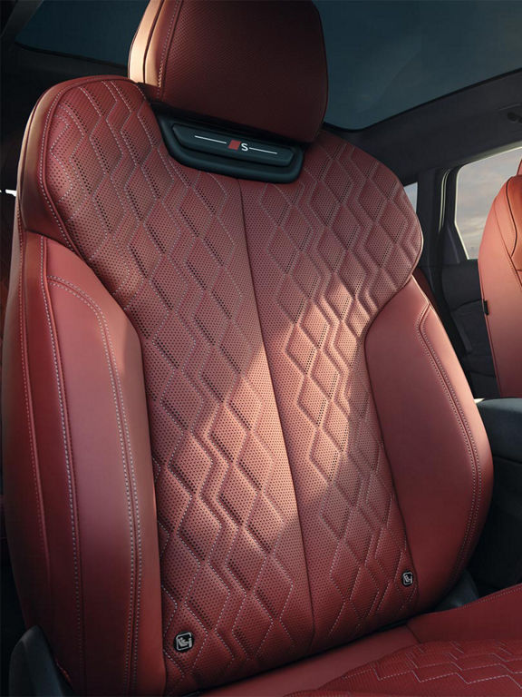 Audi S6 e-tron Avant seats